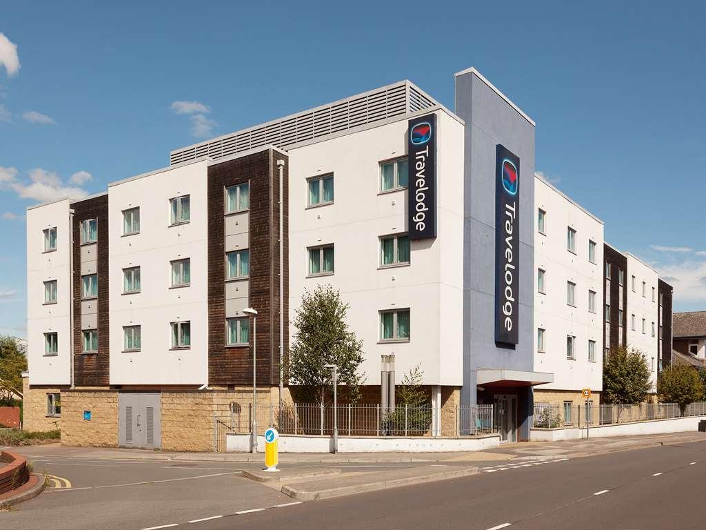 Travelodge Bracknell Central מראה חיצוני תמונה