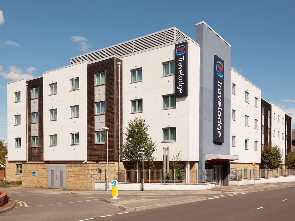Travelodge Bracknell Central מראה חיצוני תמונה