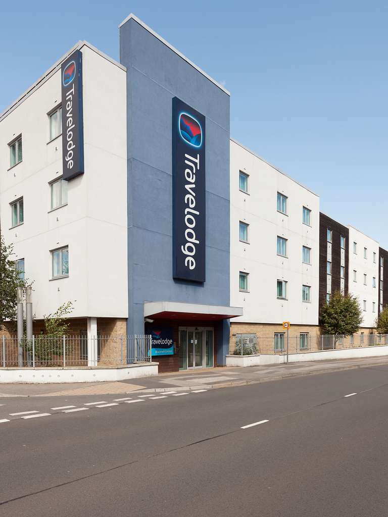 Travelodge Bracknell Central מראה חיצוני תמונה
